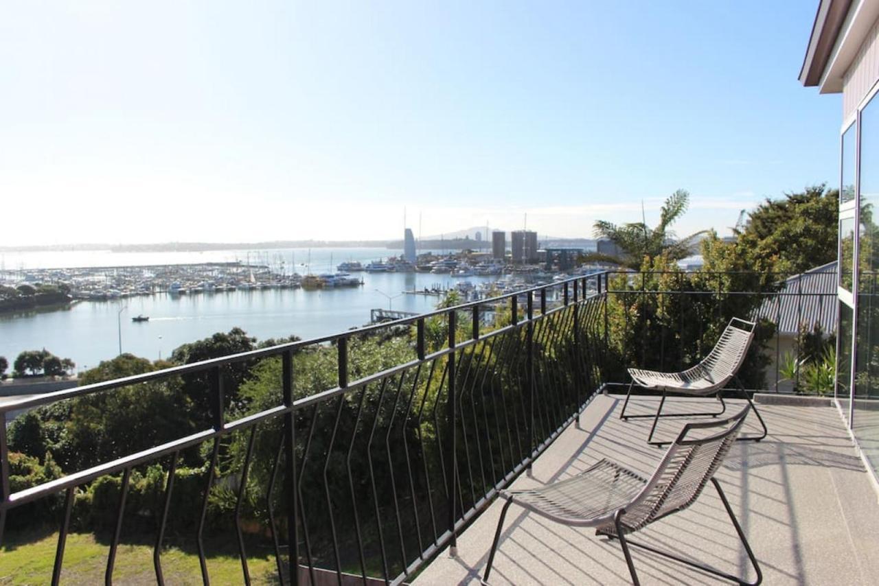 Tranquil Top-floor Breathtaking Views * Auckland