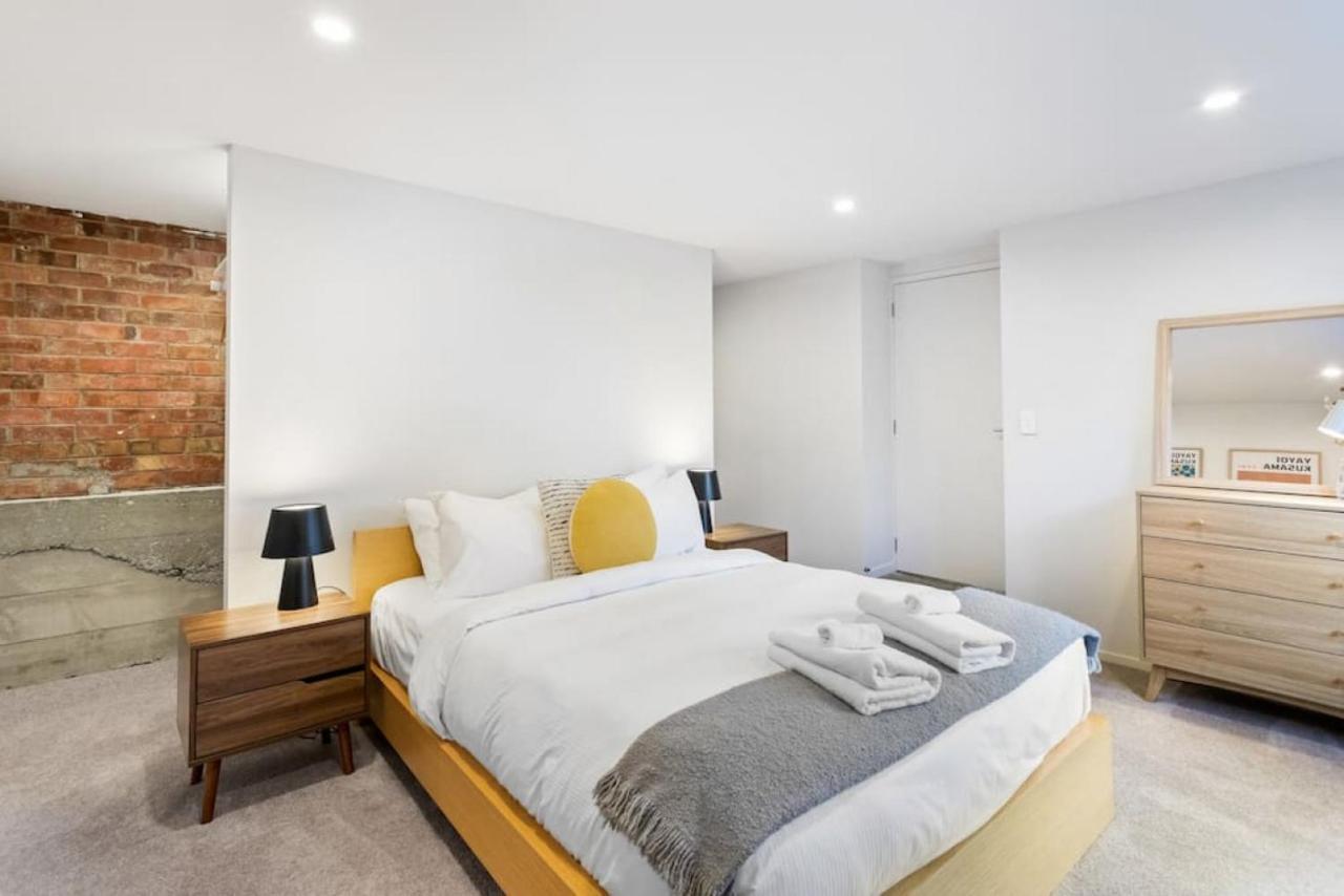 Renovated Character - Wifi & Netflix