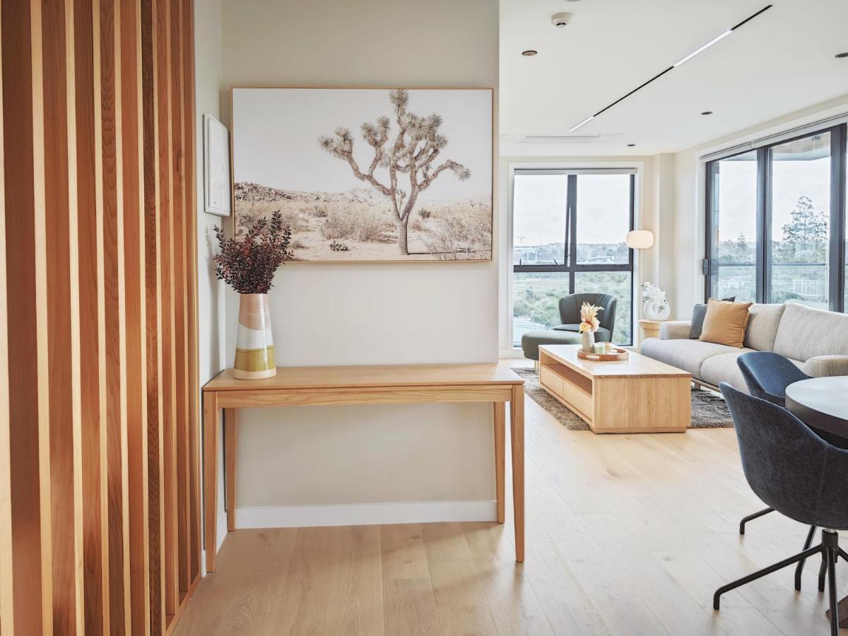 Takapuna Brand New 3 Bedrooms Apartment *