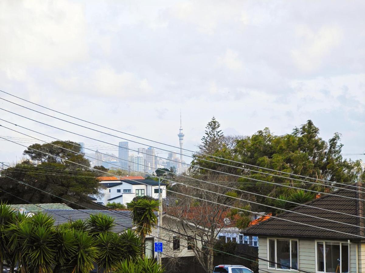 Takapuna Brand New 3 Bedrooms * Auckland