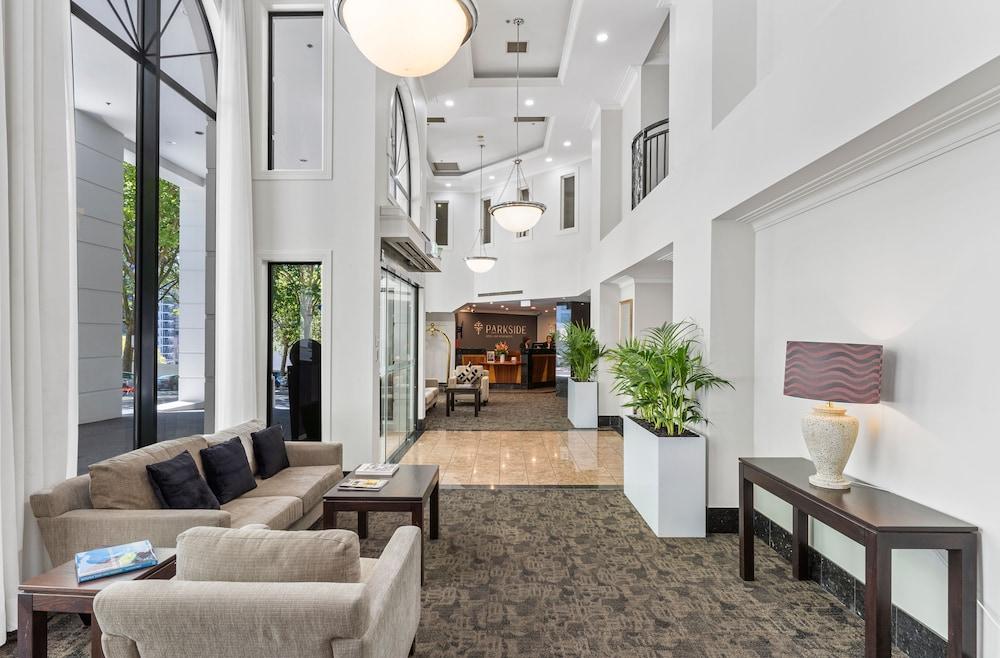 Parkside & Hotel