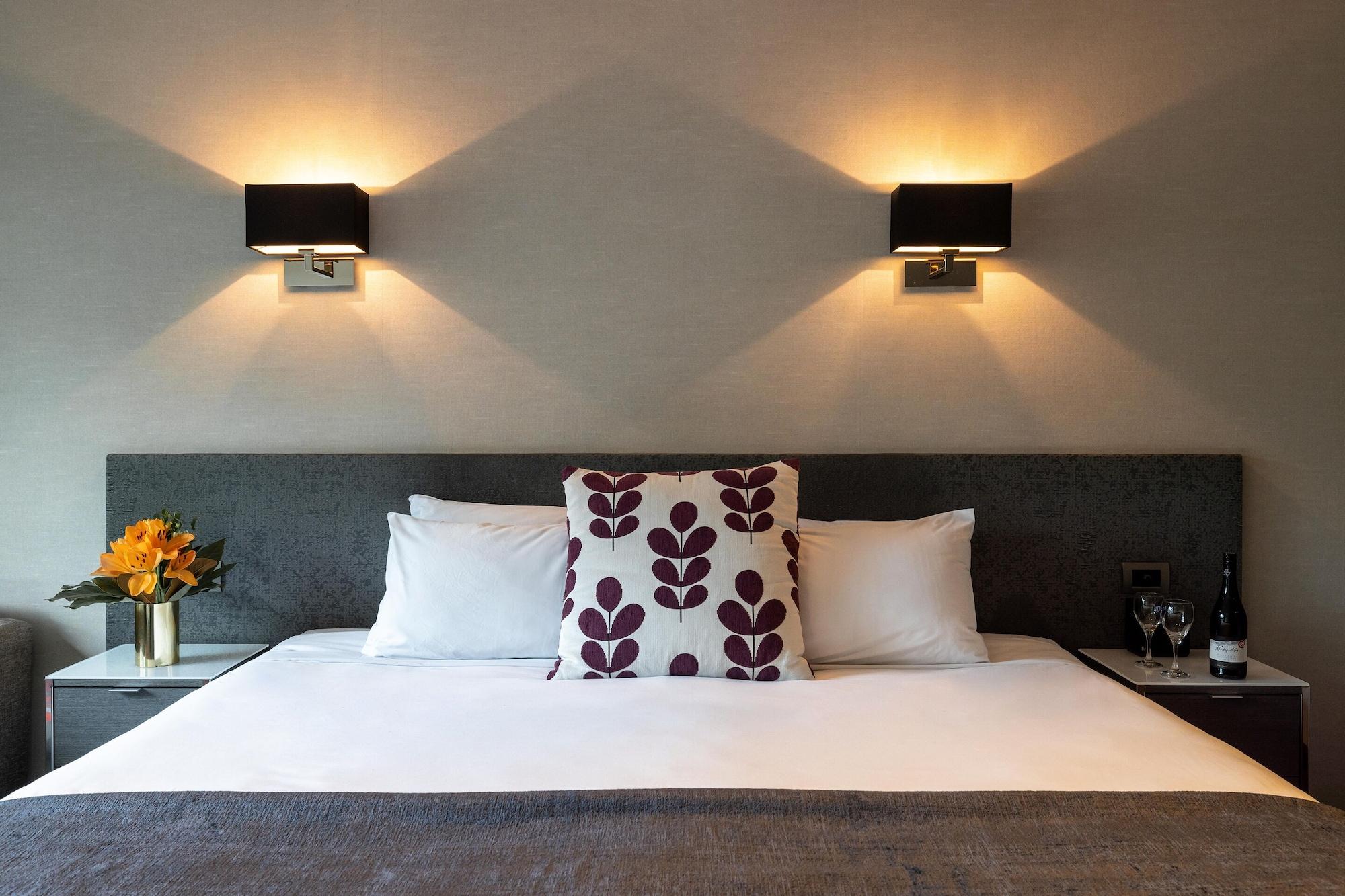 Skycity 4*