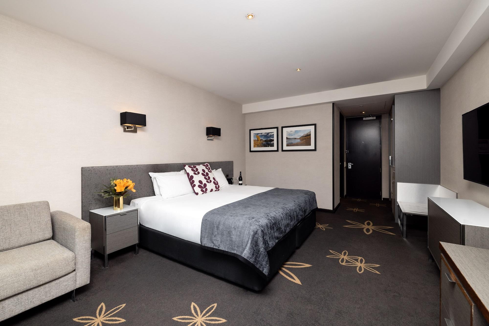 Skycity Hotel 4*