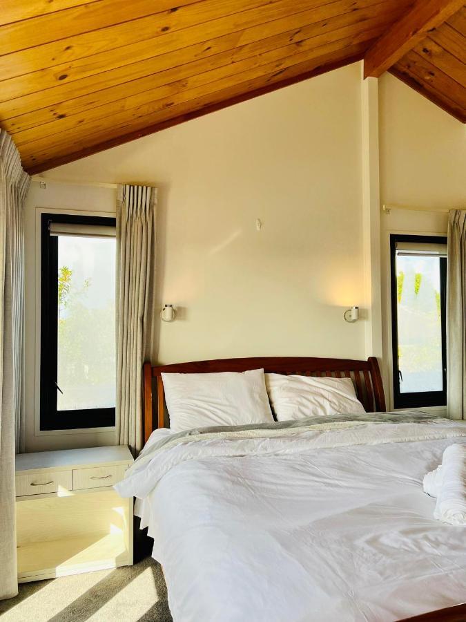 Seaview King Ensuite West Harbour Auckland