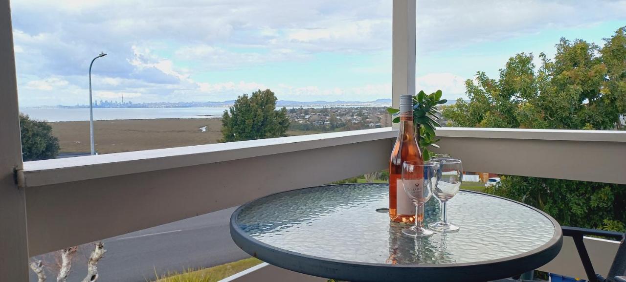 Seaview King Ensuite West Harbour Auckland