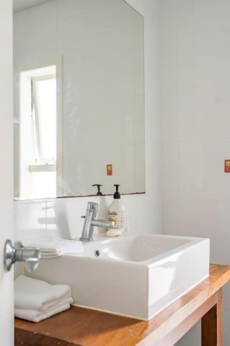 Homestay Large With Ensuite In Leafy Surrounds *