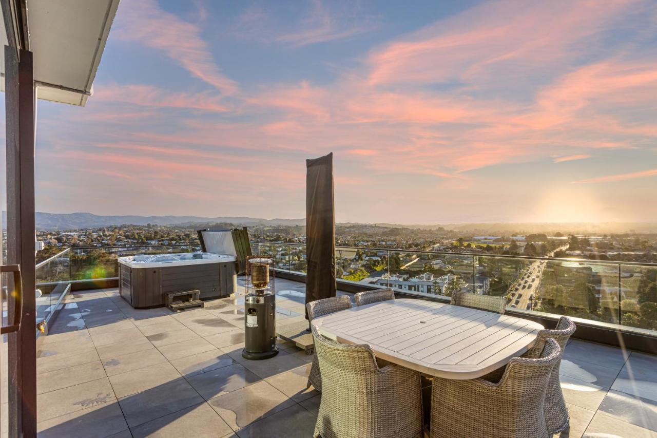 Pacific Tower Penthouse *