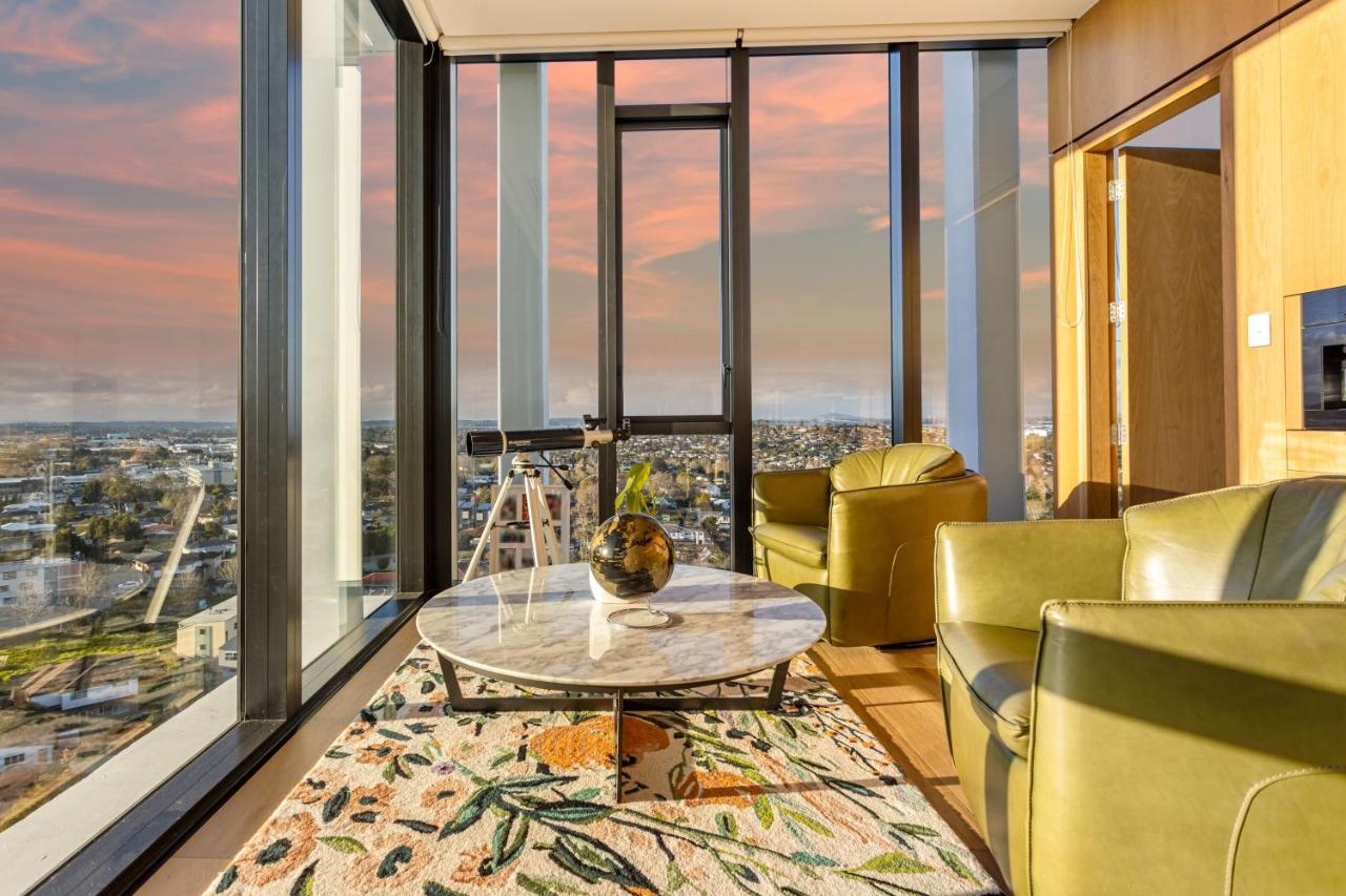 Apartment Pacific Tower Penthouse *