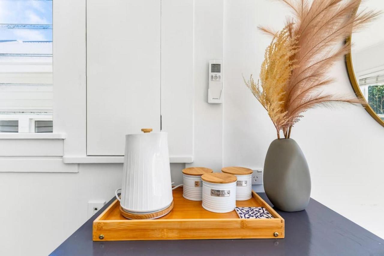 Holiday home Stylish And Sunny 2 Beds In Grey Lynn *