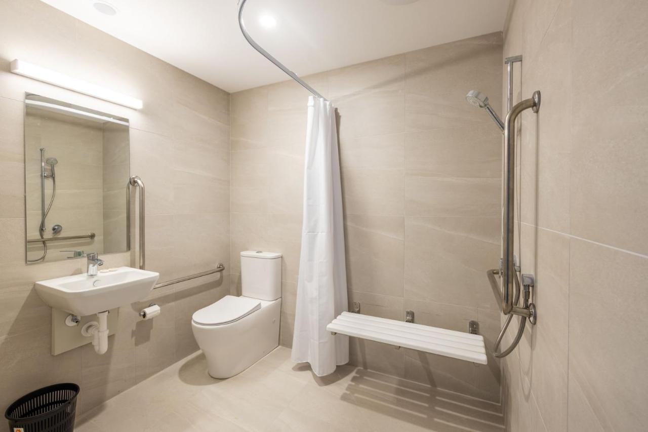 Manha Airport Hotel
