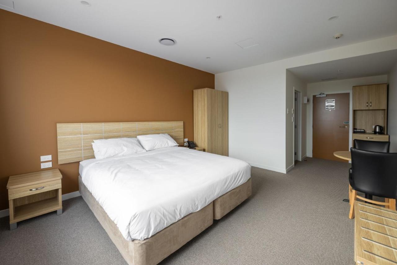 Manha Airport Hotel