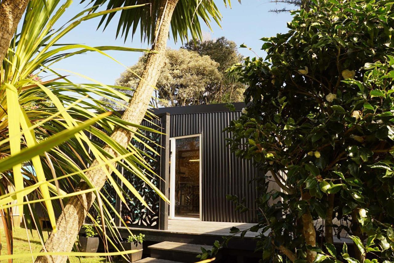 Container Airport Apartment