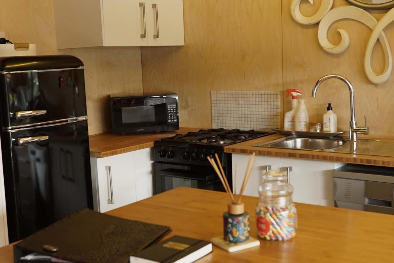 Container Airport Apartment