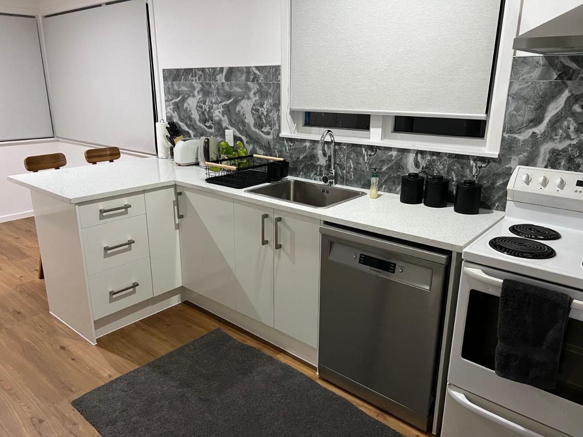 Casa de férias Spacious 4 Bedroom House In Manukau Auckland