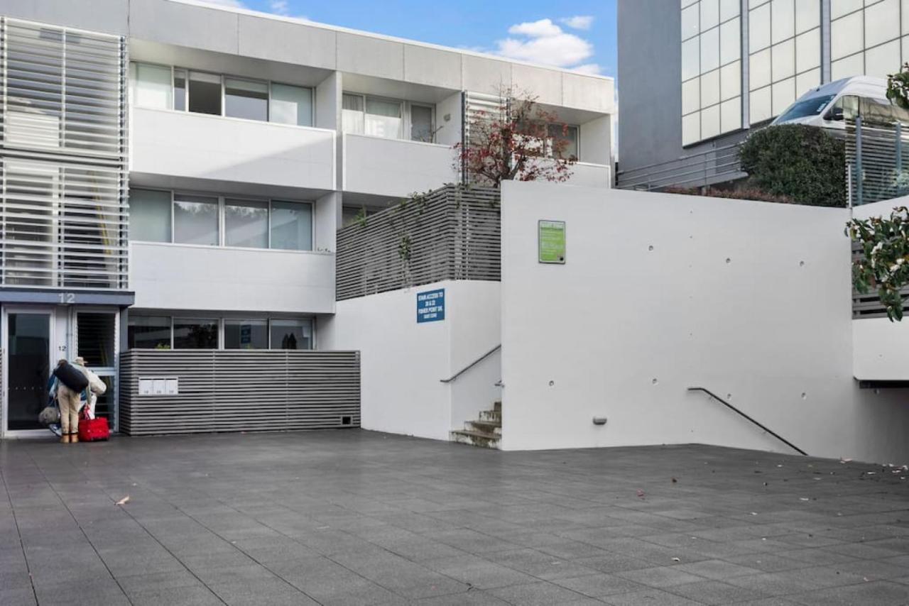 Apartment Scape Hideaway W Carpark, Spa, Pool And Gym
