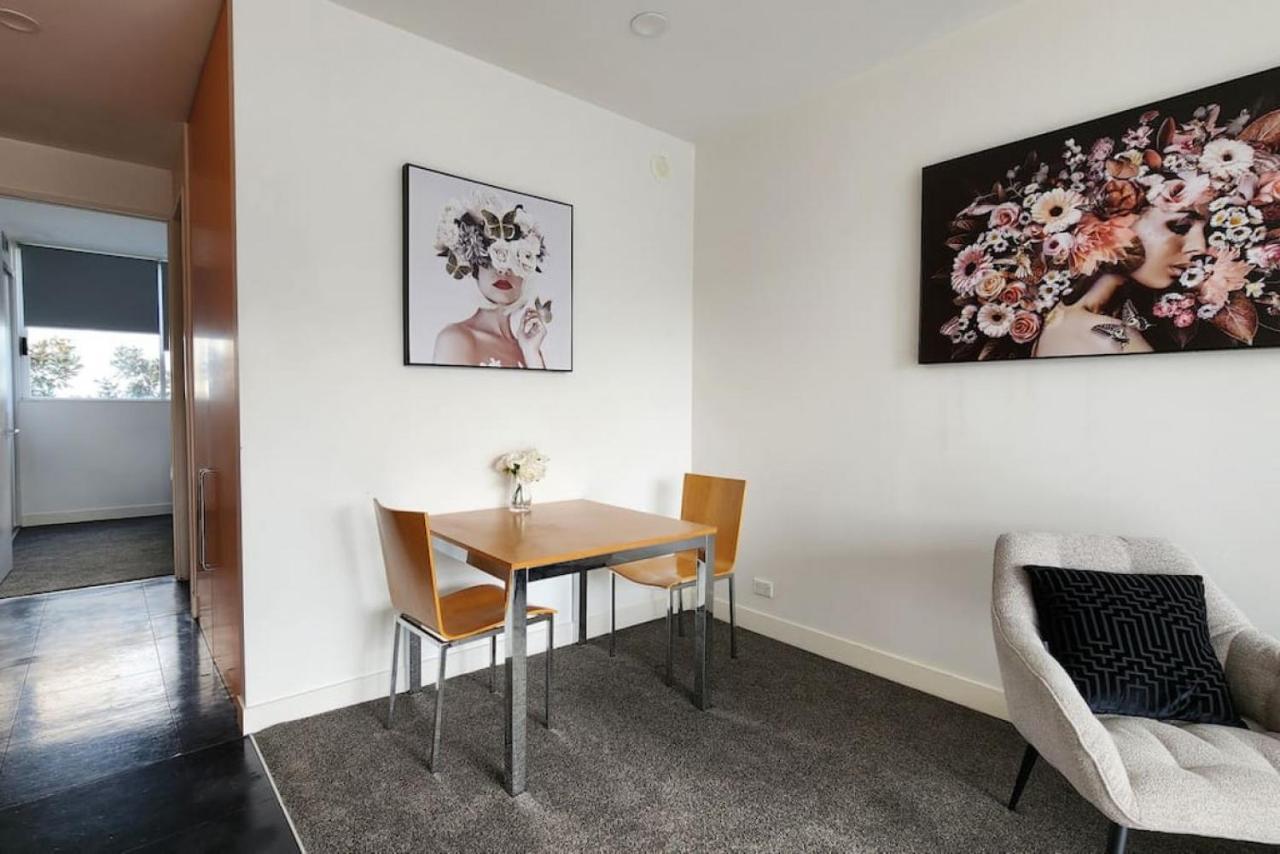 Scape Hideaway W Carpark, Spa, Pool And Gym