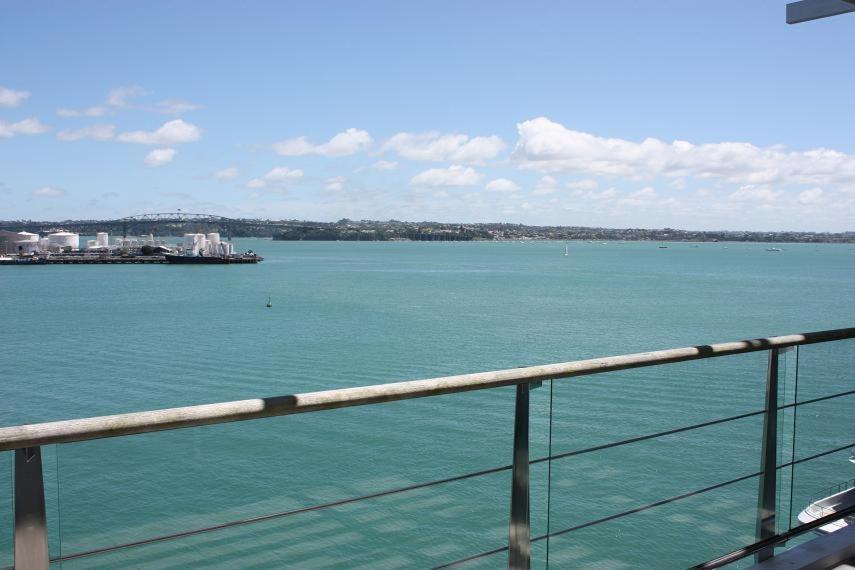 Qv Absolute Waterfront Auckland