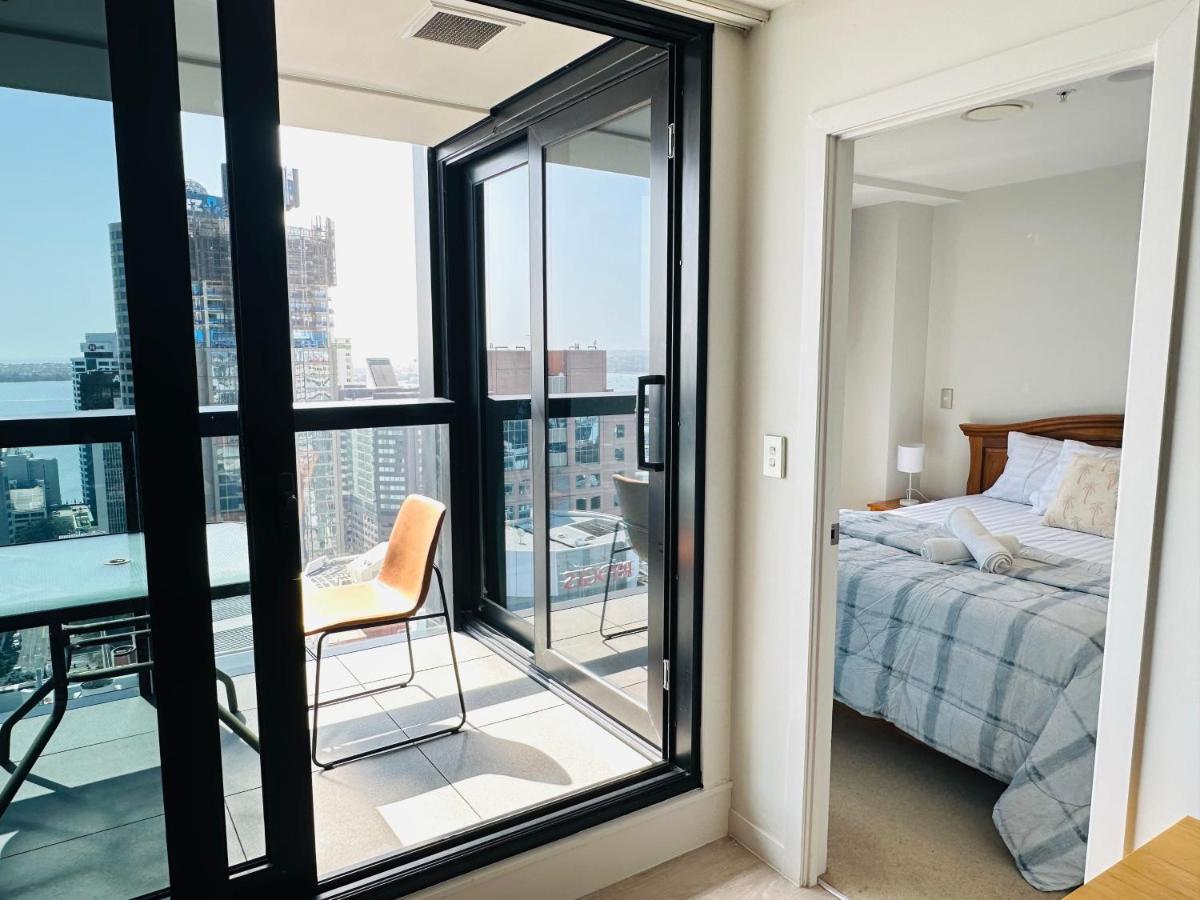 Apartment Spacious Magnificent Sea Views Front Of Sky Tower *