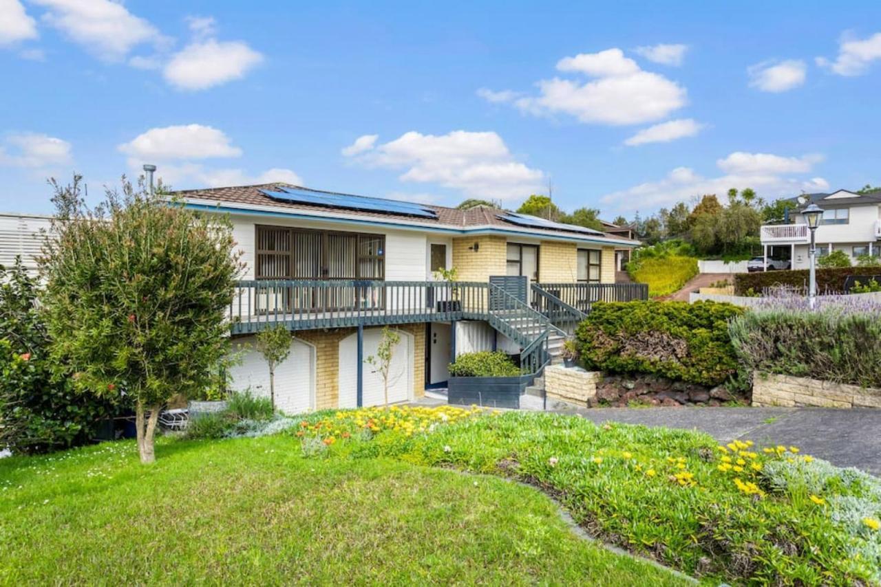 Coastal Retreat Unit Close To Holiday home
