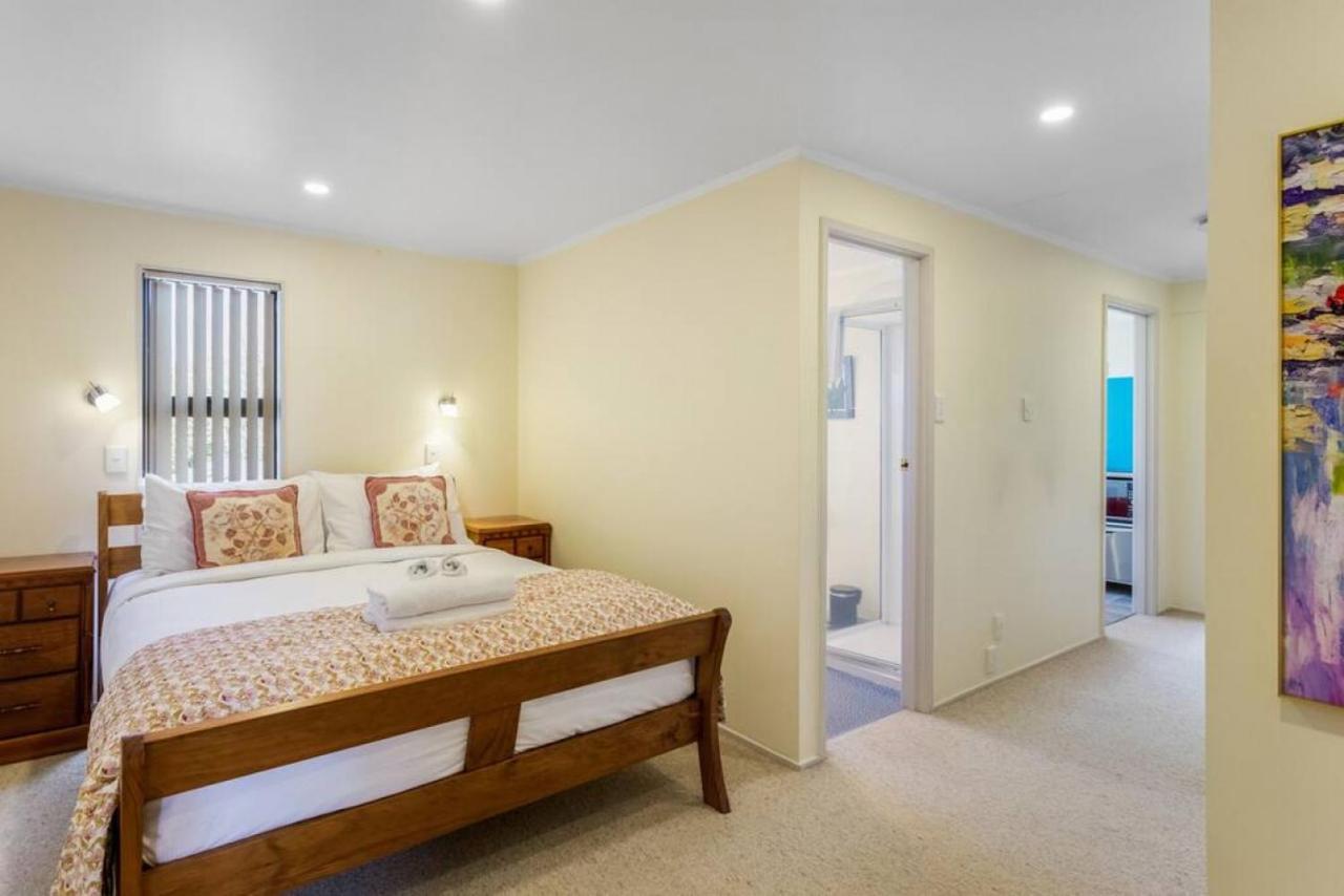 Coastal Retreat Unit Close To *