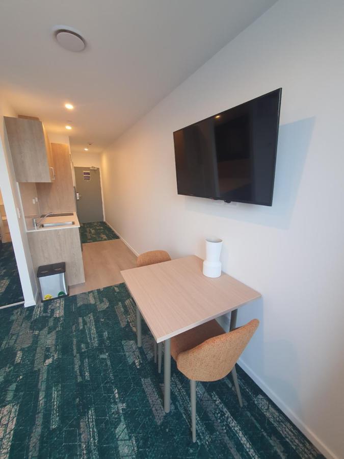 La Quinta By Wyndham Ellerslie Hotel