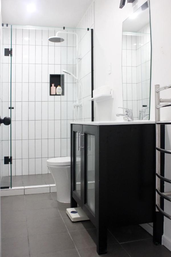 Big Family House Easy To Airport Auckland