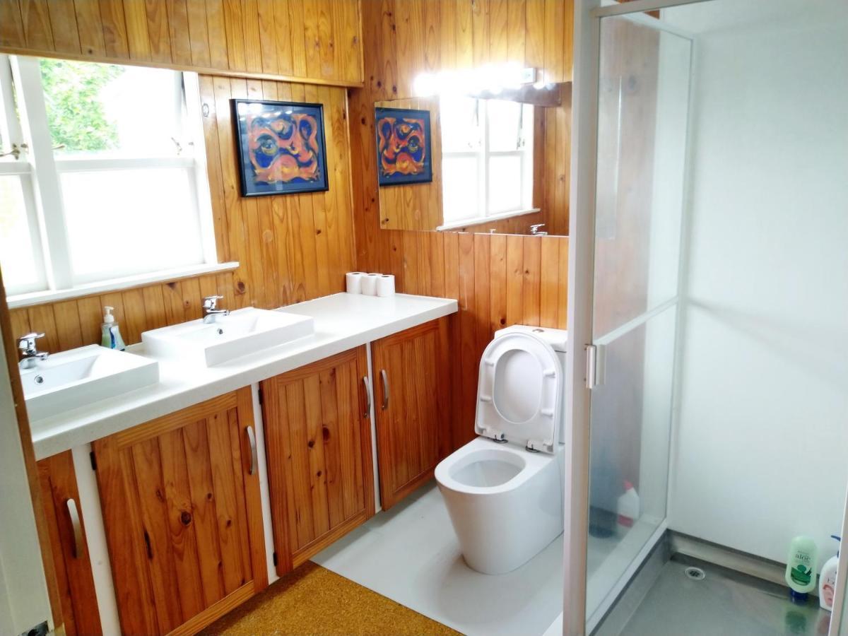 Large Family House 8 Br Auckland