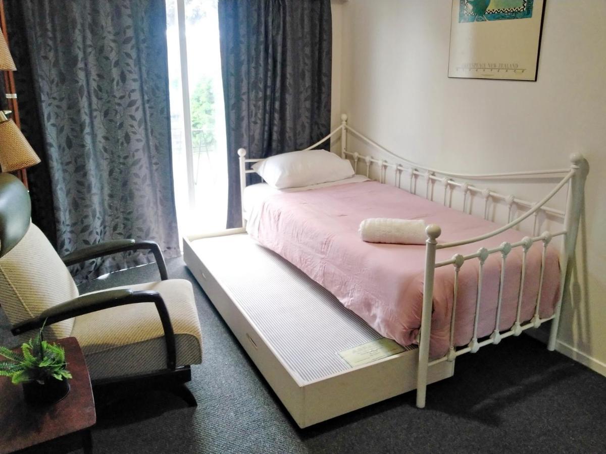 Holiday home Big Family House Easy To Airport *