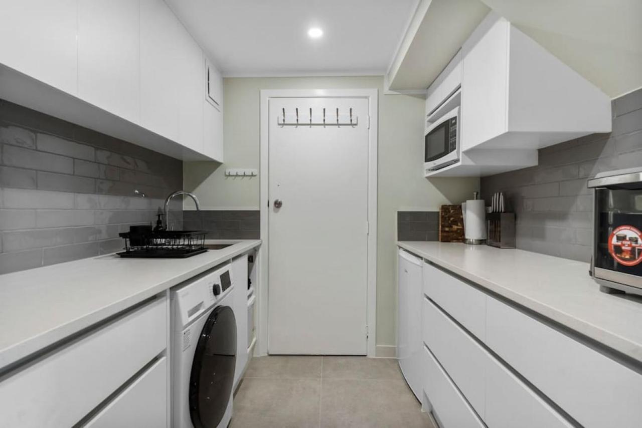 Apartment 1-bed Wow Factor In Kohimarama Auckland