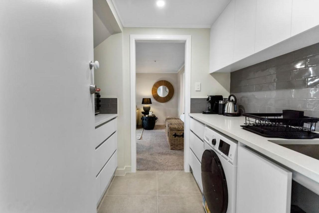 1-bed Wow Factor In Kohimarama Apartment Auckland
