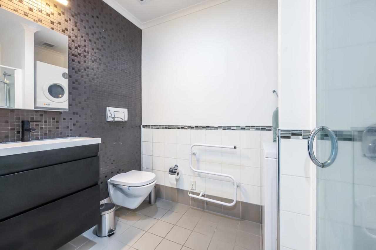Qv Modern Upscale Wifi & Parking - 1046 Apartment *