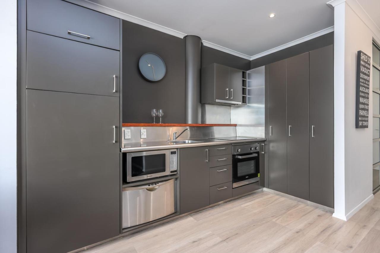 Qv Modern Upscale Wifi & Parking - 1046 Apartment *