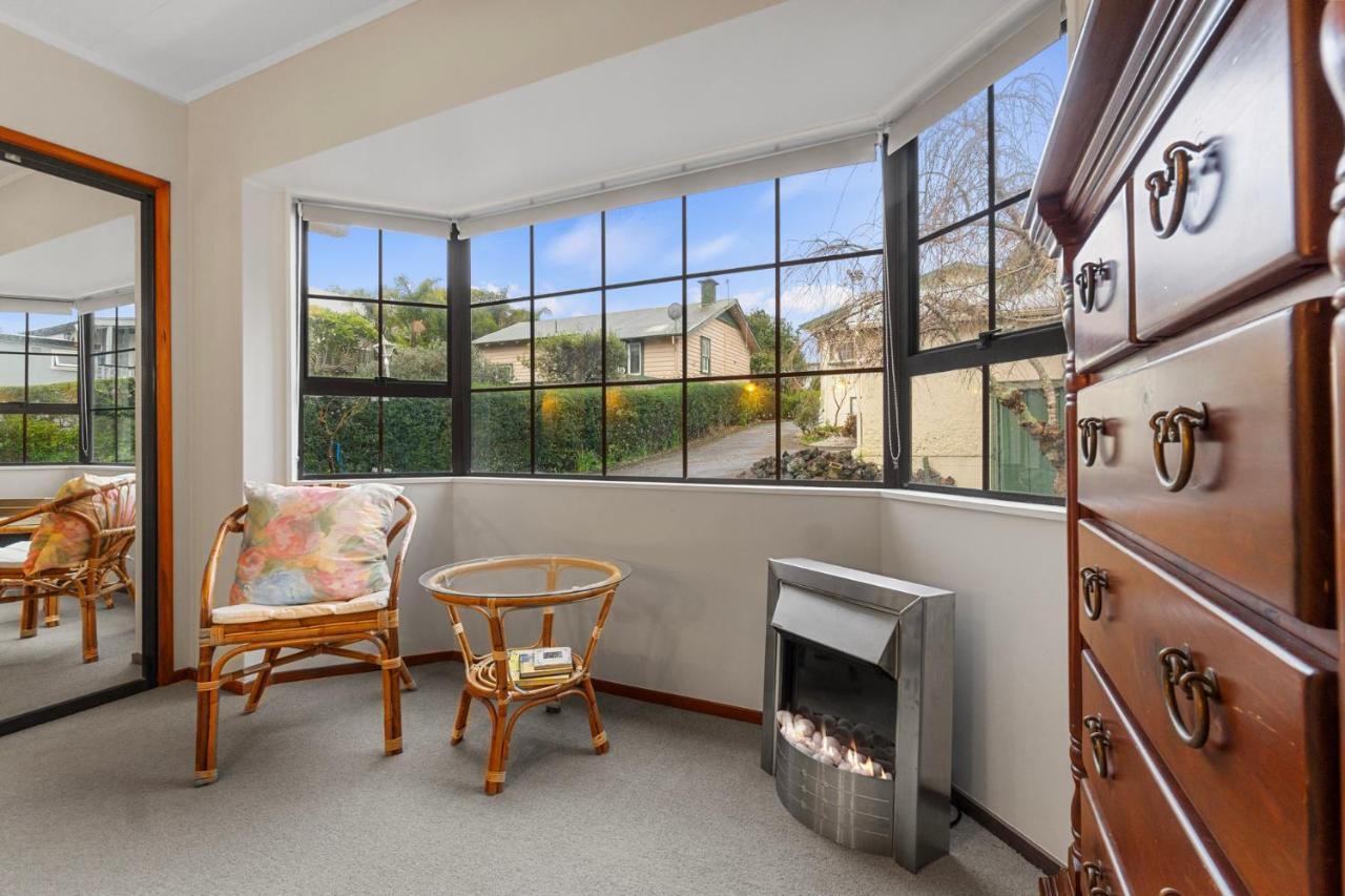 Comforts - Mount Eden Holiday home