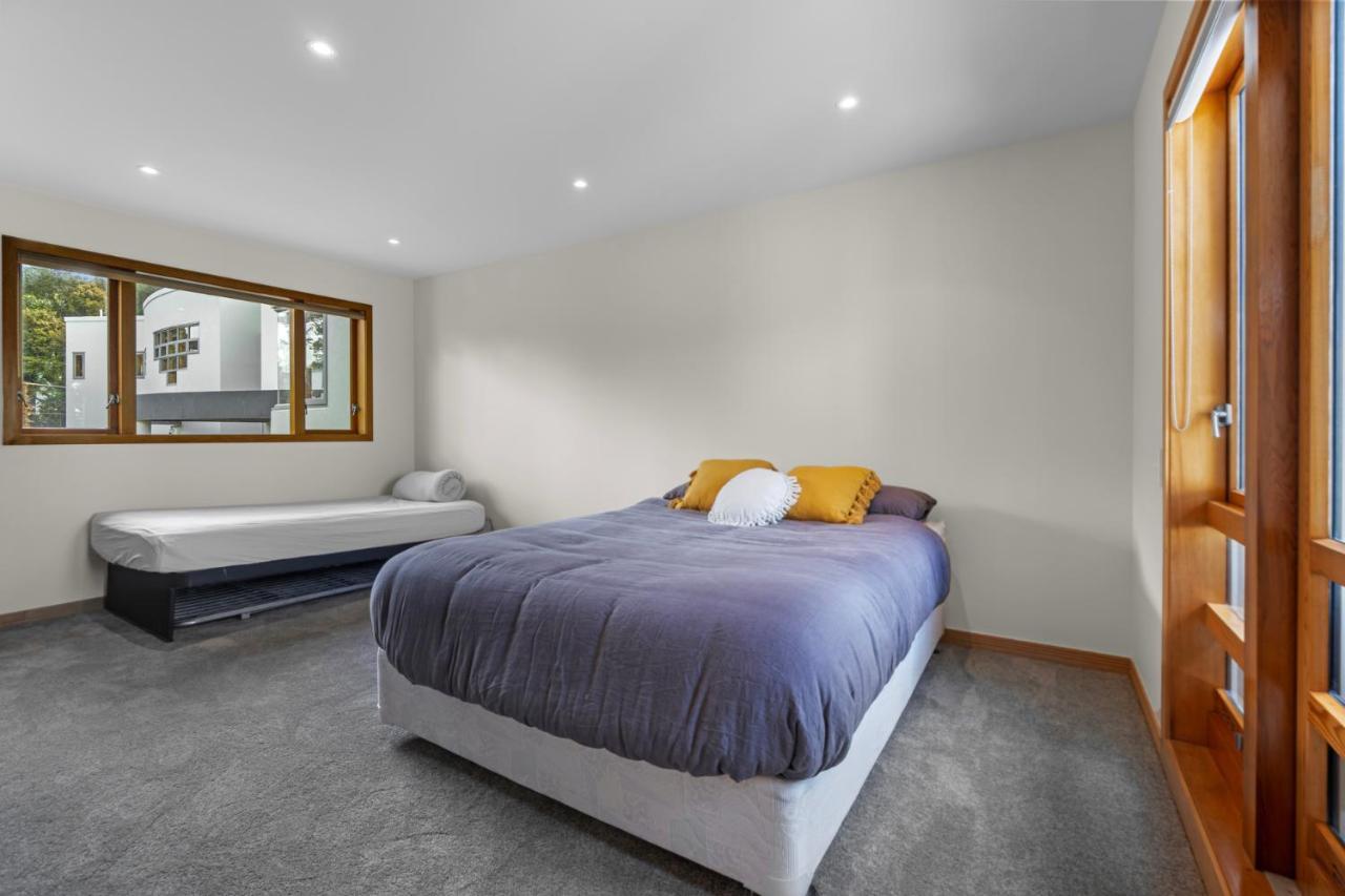 Beachside Luxury - Laingholm Apartment Auckland