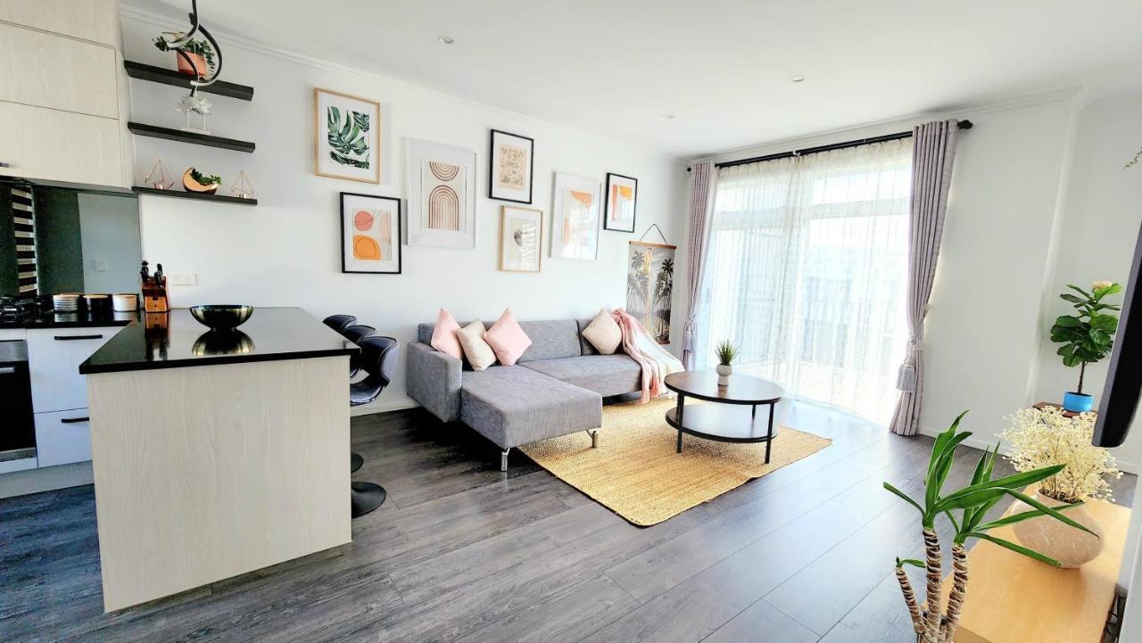 Plush 3 Bedroom Property In Hobsonville *