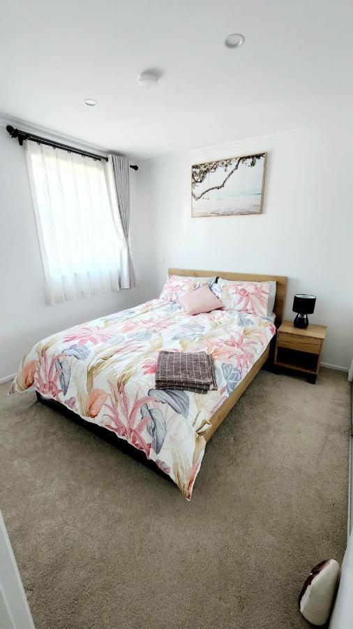 Apartment Plush 3 Bedroom Property In Hobsonville