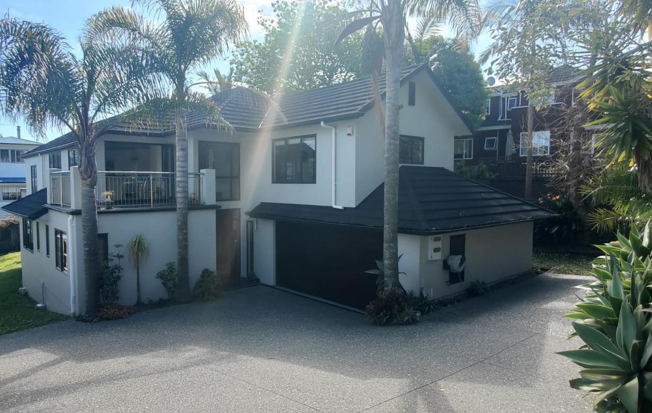 Homestay Mairangi Bay *