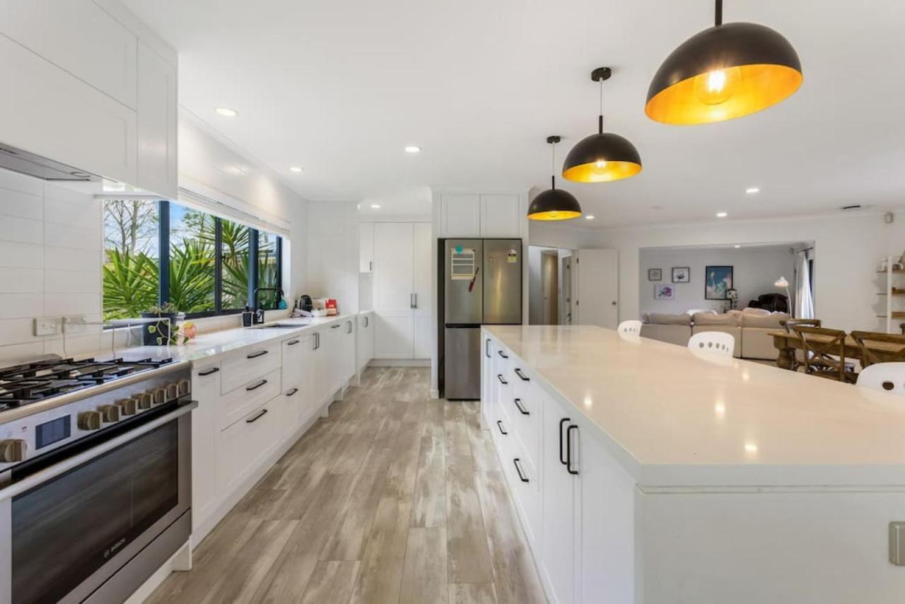 Holiday home Ultimate 5-bedroom Rural Poolside Oasis - *
