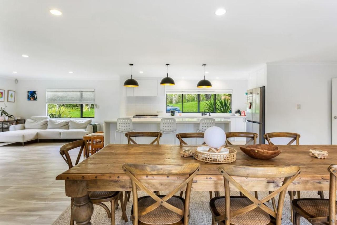 Holiday home Ultimate 5-bedroom Rural Poolside Oasis - Auckland