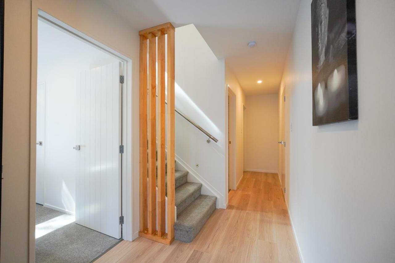 Holiday home Wanna Live In The Brand New House? Check Out! *