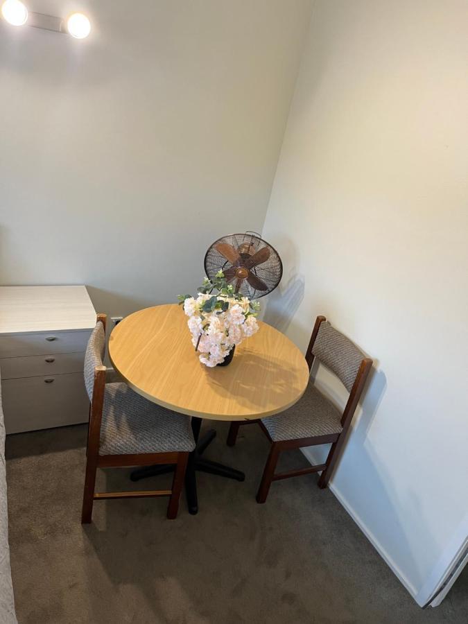 Homestay Hillcrest Homestay, Northshore,