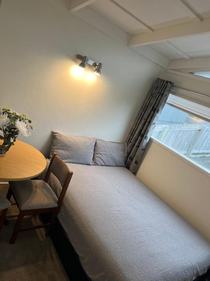 Hillcrest Homestay, Northshore, *
