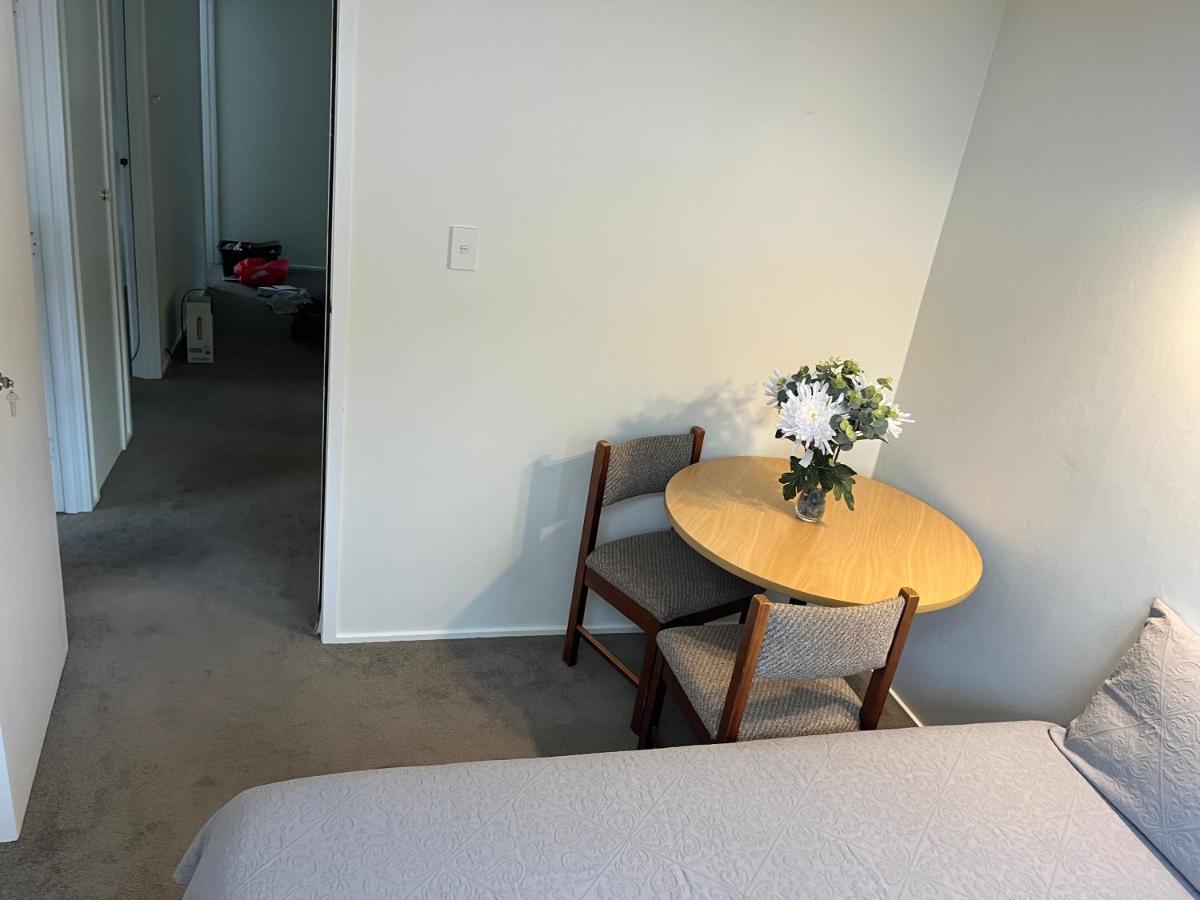 Hillcrest Homestay, Northshore, *