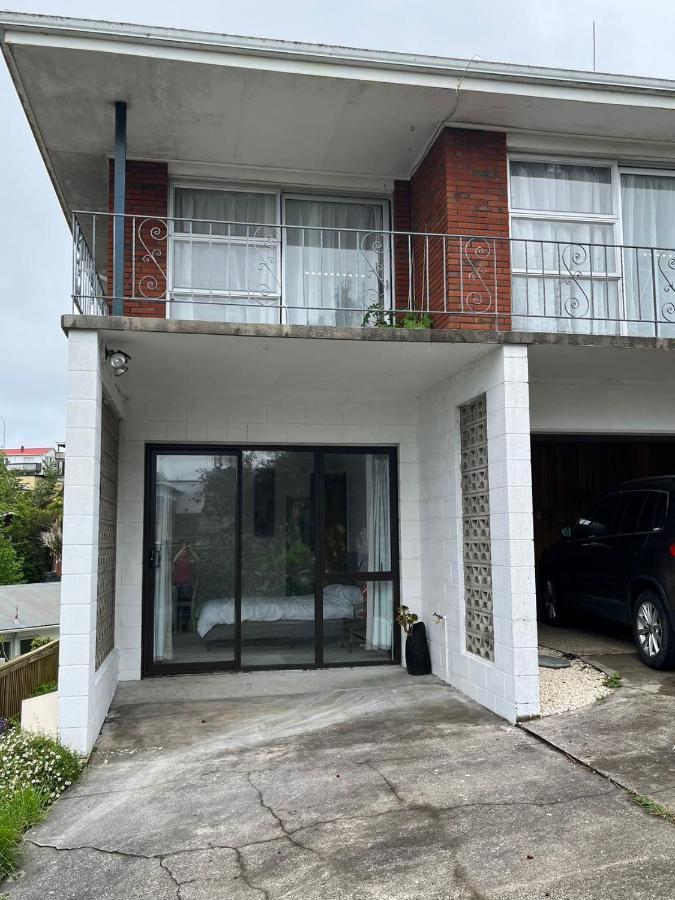 Totara Vale, Free Coffee, Parking And Wifi, Near Glenfield Mall And Highway 18,1 Auckland