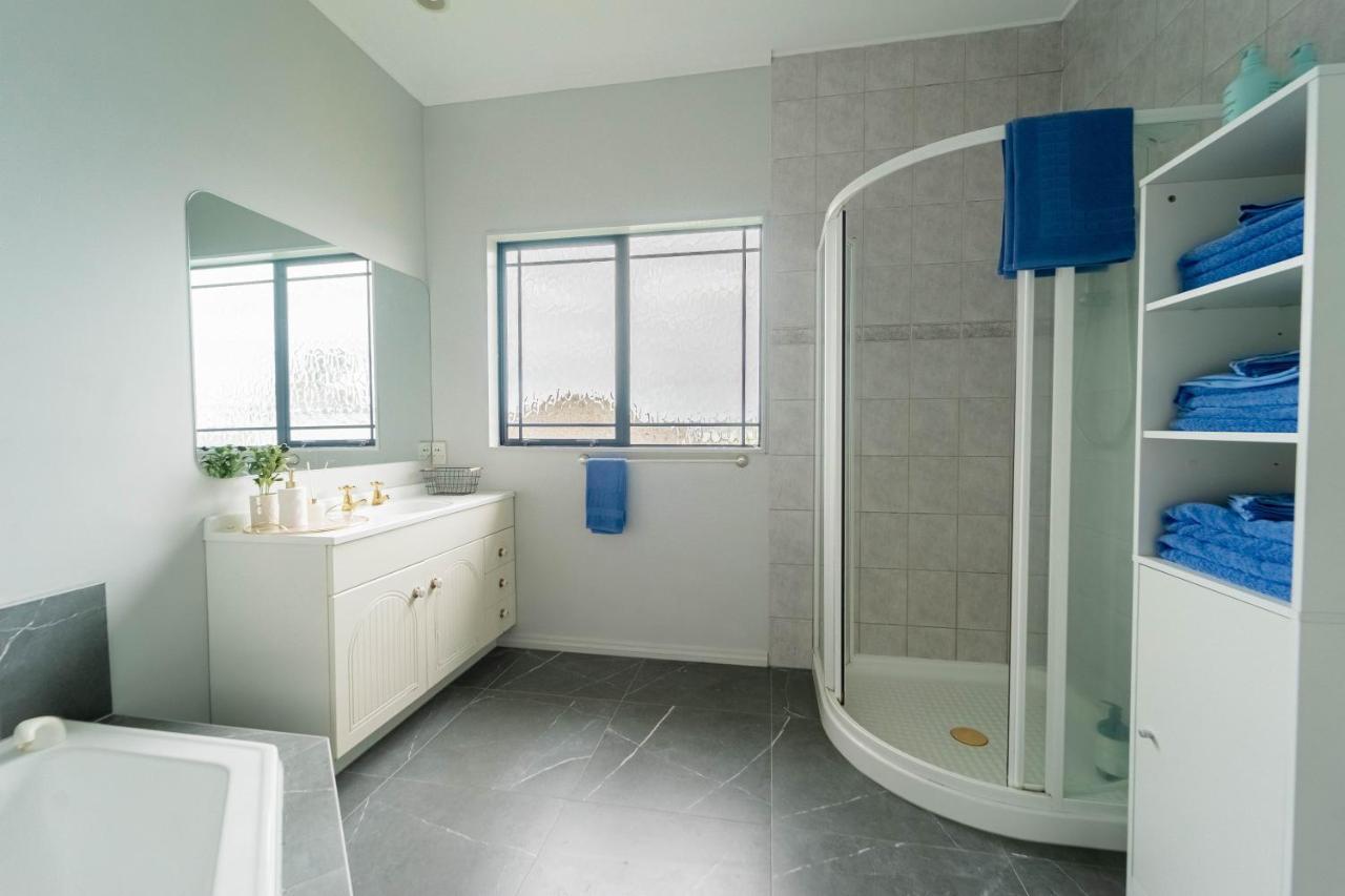 Family Friendly Oceanview Howick - Pets+ Casa de férias Auckland