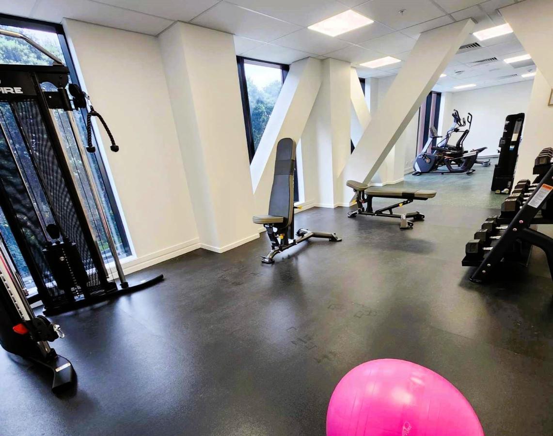 The Residences Ellerslie Apartamento *