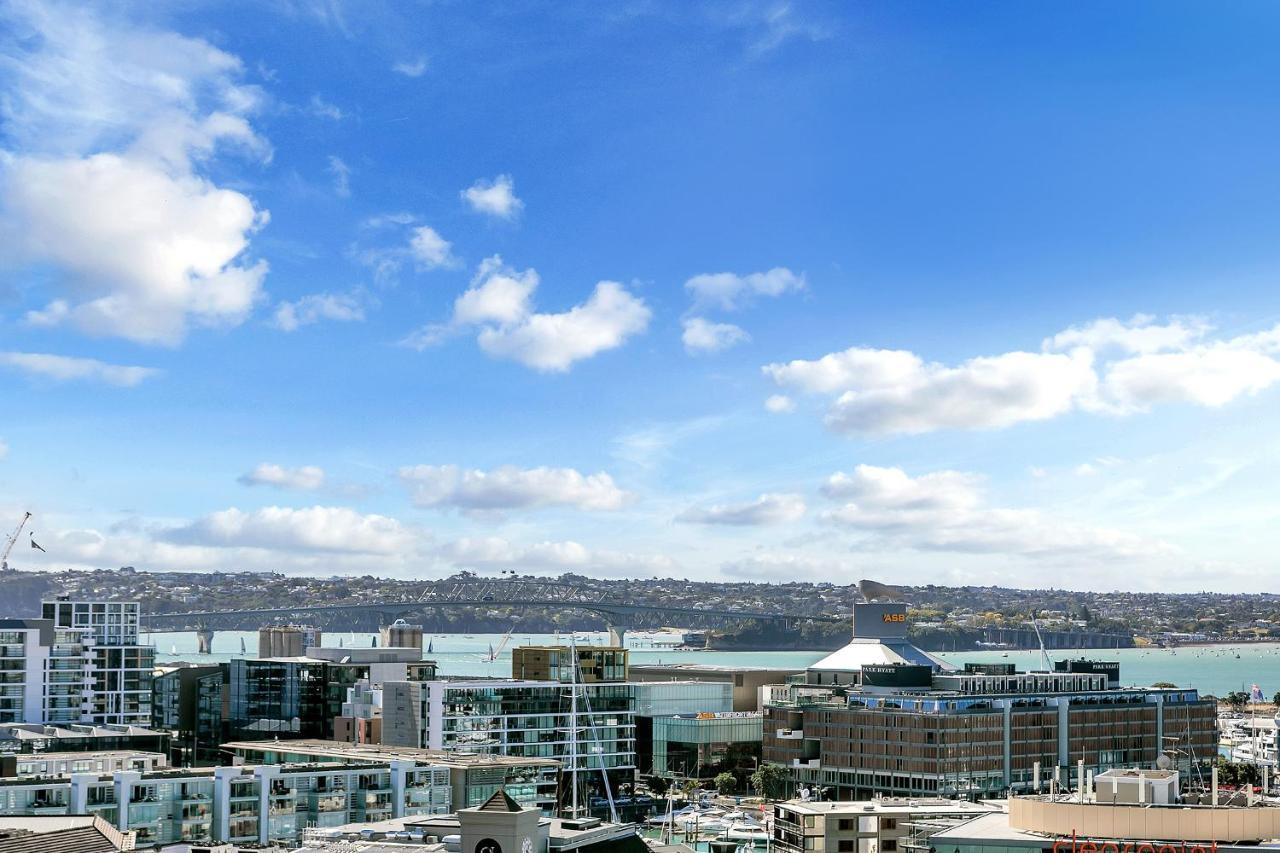 Corporate Gem + Rooftop Pool & *