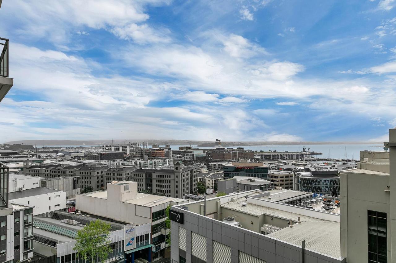 Corporate Gem + Rooftop Pool & Apartment Auckland
