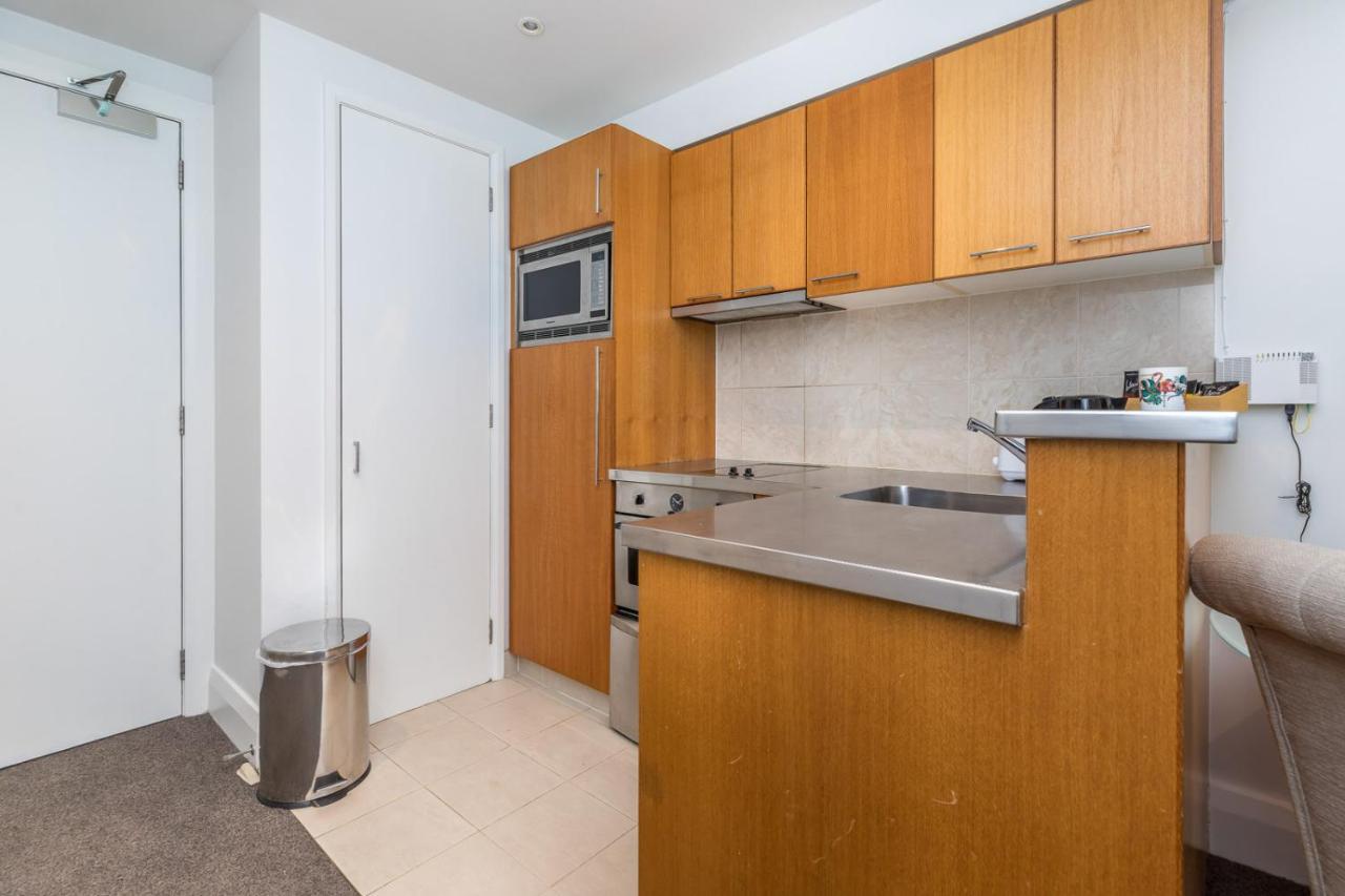 Apartment Comfortable & Cozy - Newly Furnished 'quays' Share Save