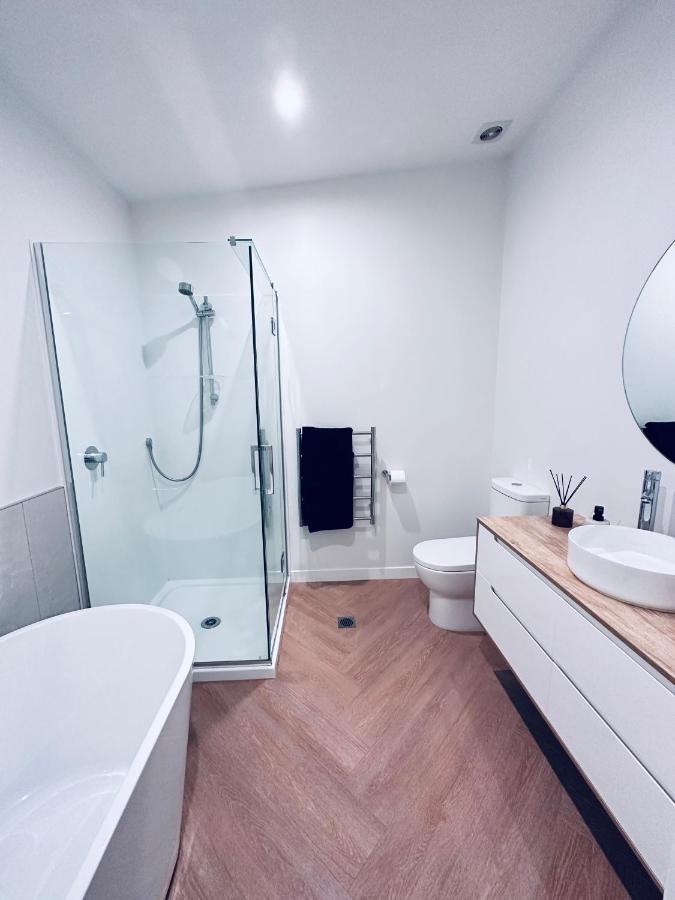 Stylish Industrial House In Pakuranga Free Wifi Netflix Auckland